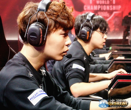 让球员们在 让球员们在