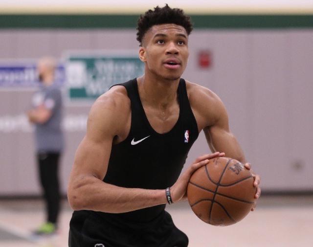 石宇奇在半 石宇奇在半