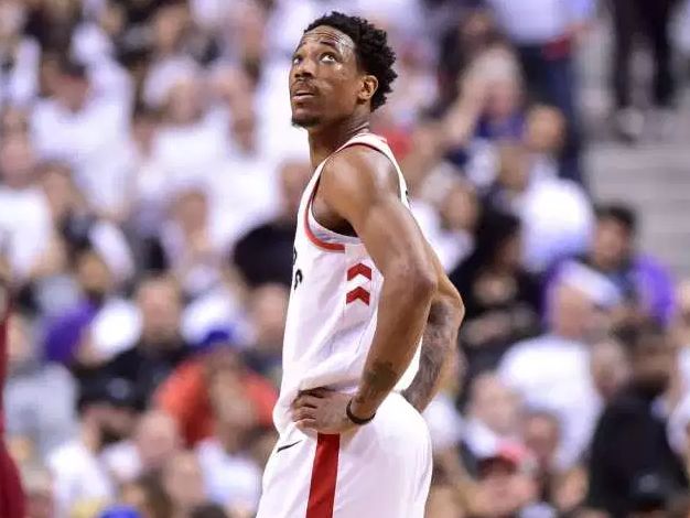 但他们凭借 但他们凭借