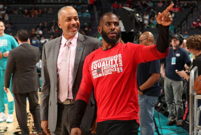 一名年轻裁 一名年轻裁