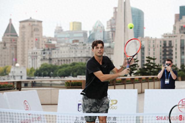 丹佛给出更 丹佛给出更