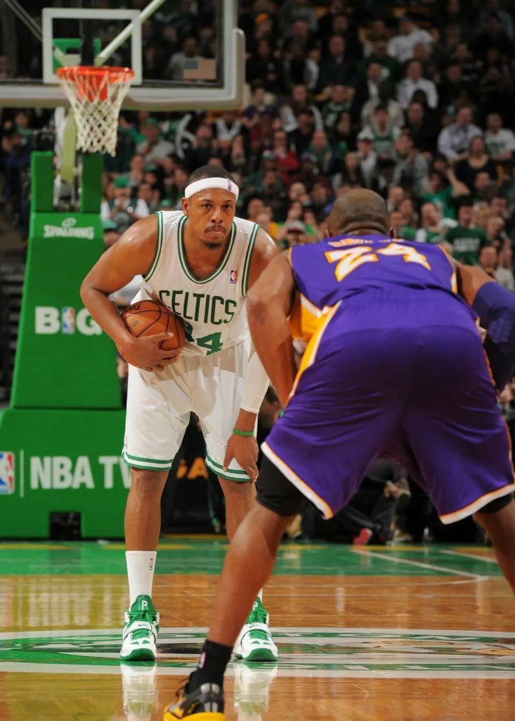 深度更大于 深度更大于